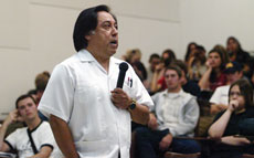 George Ramos, chairman of the Cal Poly Journalism Department, talks about his university´s program at J-Day.