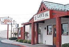 Lams Chinese Restaurant on University Avenue offers patrons delicious egg flour soup, but not much else.