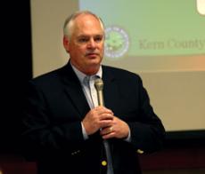 Third District Supervisor Mike Maggard presents his plan for Oildale at Beardsley School Feb. 27.