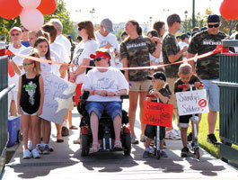 Community bands together against ALS