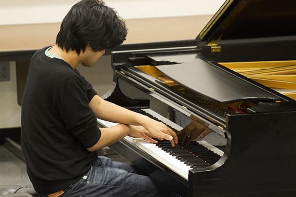 Renowned pianist comes to BC