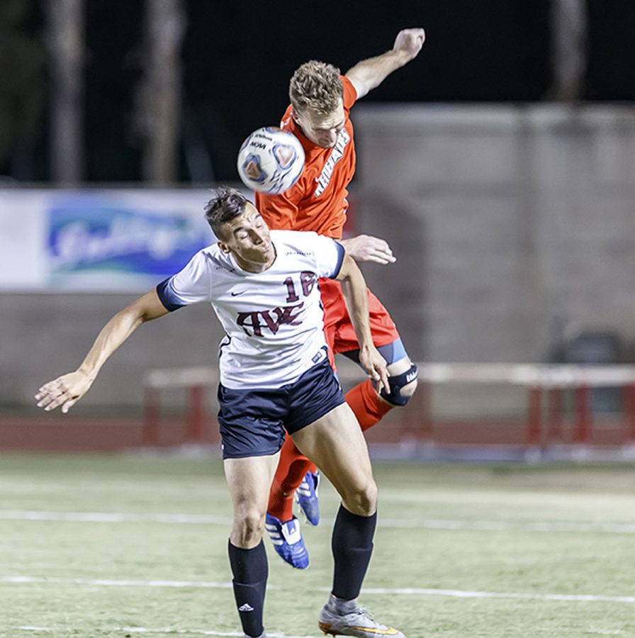 Men’s soccer closes out difficult season with a solid victory