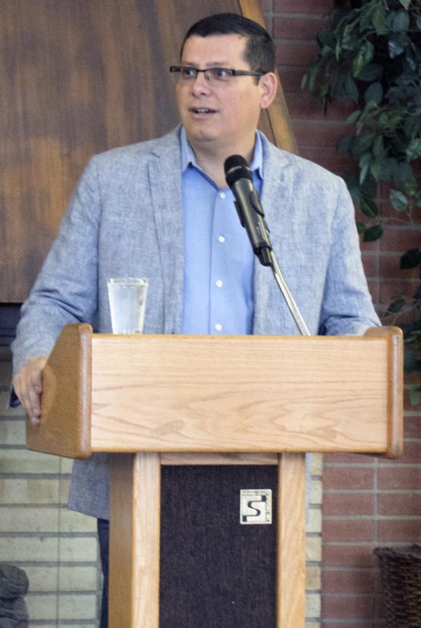 Rudy Salas answers BC studentss questions during an open discussion held in the Fireside room.