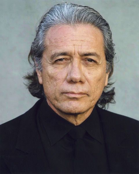 Edward James Olmos, actor and producer, is looking for extras to fill two scenes which
film crew will shoot in Bakersfield at Crystal Palace and Casa Blanca Nightclub, on March 5.
Olmos will play a Mexican immigrant in the Devil Has a Name, by Olmos Productions.