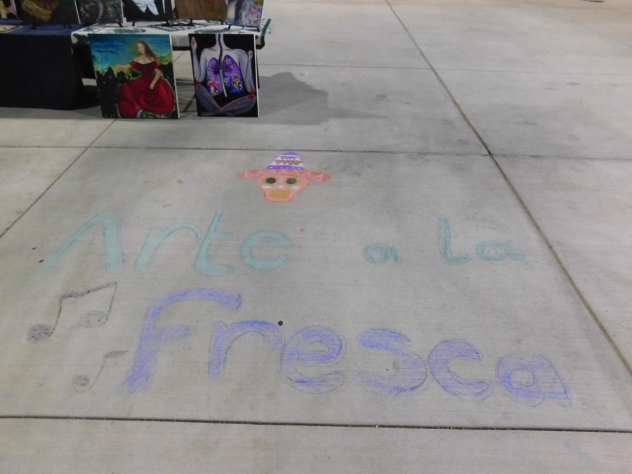 M.E.CH.A club started the Arte a la Fresco at 5 p.m. 