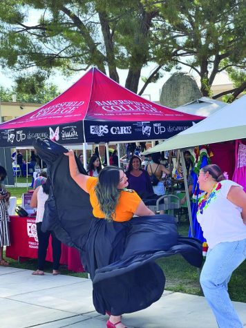 Folklorico dancer at Student Involvement Festival 