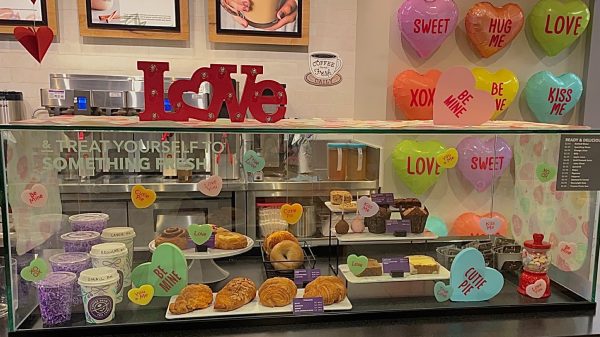 The Bakery section at CBTL with V-Day décor